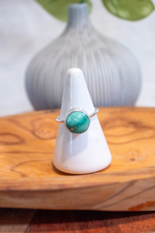 Round Turquoise Ring Size 8.25