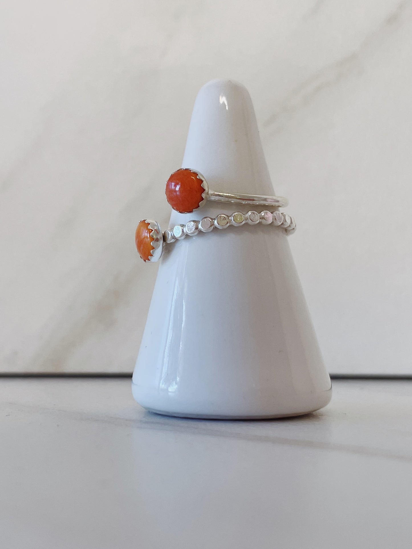 Spiny Oyster Dot Ring 8.75